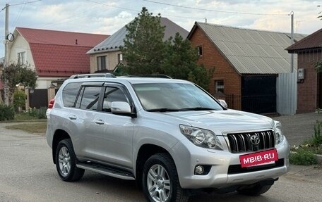 Toyota Land Cruiser Prado 150 рестайлинг 2, 2011 год, 3 299 000 рублей, 10 фотография