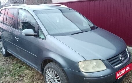 Volkswagen Touran III, 2004 год, 670 000 рублей, 6 фотография