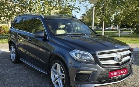 Mercedes-Benz GL-Класс, 2015 год, 4 500 000 рублей, 7 фотография