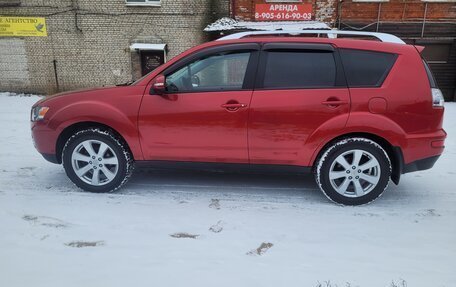 Mitsubishi Outlander III рестайлинг 3, 2010 год, 1 176 000 рублей, 3 фотография