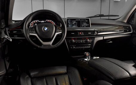 BMW X5, 2017 год, 3 800 000 рублей, 9 фотография