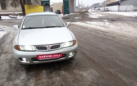 Mitsubishi Carisma I, 1997 год, 195 000 рублей, 3 фотография