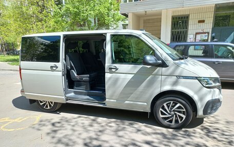 Volkswagen Multivan T6 рестайлинг, 2020 год, 5 950 000 рублей, 11 фотография