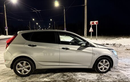 Hyundai Solaris II рестайлинг, 2012 год, 1 100 000 рублей, 21 фотография