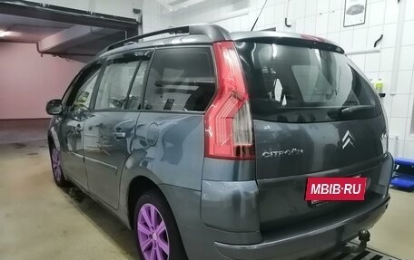 Citroen C4 Picasso II рестайлинг, 2009 год, 750 000 рублей, 3 фотография