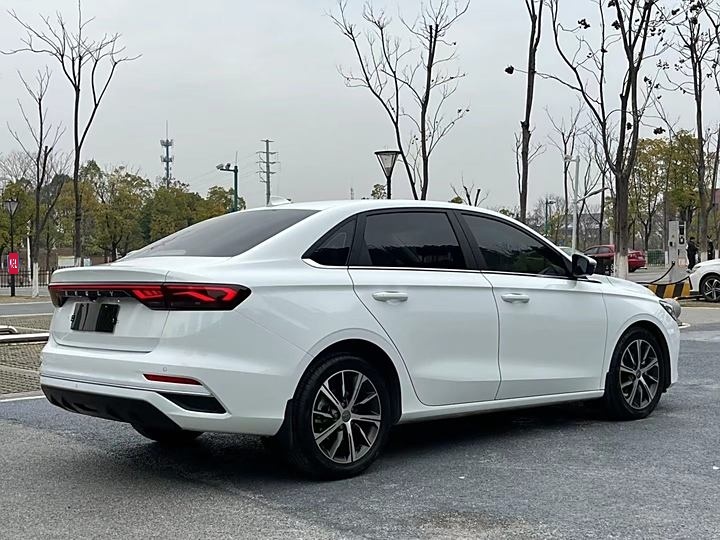 Geely Emgrand, 2022 год, 1 227 000 рублей, 5 фотография