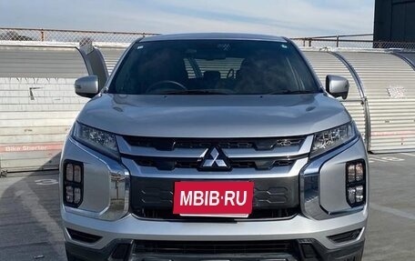 Mitsubishi RVR III рестайлинг, 2020 год, 1 533 000 рублей, 7 фотография