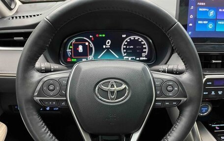 Toyota Venza, 2022 год, 4 100 000 рублей, 9 фотография