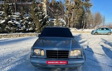 Mercedes-Benz E-Класс, 1994 год, 850 000 рублей, 14 фотография