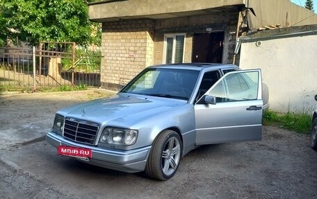 Mercedes-Benz E-Класс, 1994 год, 850 000 рублей, 27 фотография