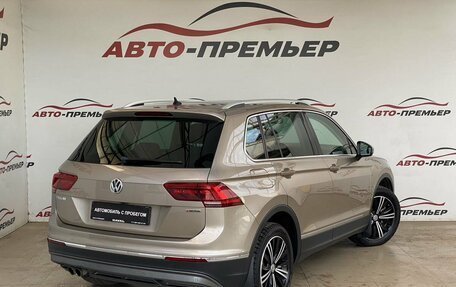 Volkswagen Tiguan II, 2018 год, 2 580 000 рублей, 5 фотография