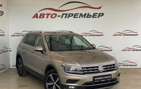 Volkswagen Tiguan II, 2018 год, 2 580 000 рублей, 3 фотография