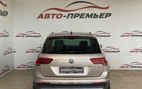 Volkswagen Tiguan II, 2018 год, 2 580 000 рублей, 6 фотография