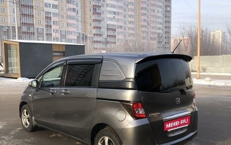 Honda Freed I, 2011 год, 990 000 рублей, 4 фотография