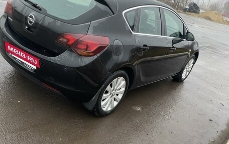 Opel Astra J, 2011 год, 699 000 рублей, 4 фотография