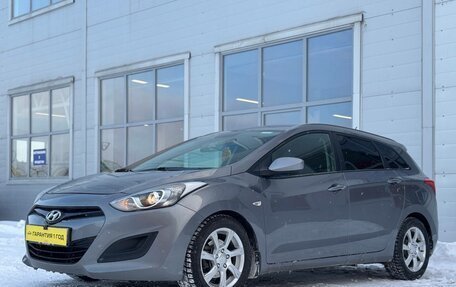 Hyundai i30 II рестайлинг, 2012 год, 940 000 рублей, 2 фотография