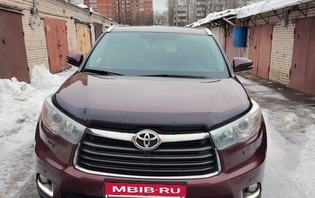 Toyota Highlander III, 2014 год, 3 500 000 рублей, 2 фотография