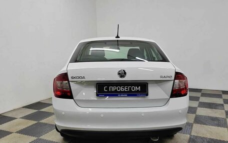 Skoda Rapid I, 2017 год, 895 000 рублей, 6 фотография