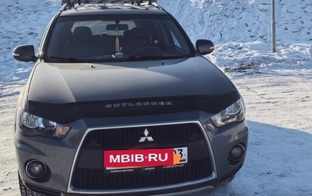 Mitsubishi Outlander III рестайлинг 3, 2010 год, 1 400 000 рублей, 4 фотография