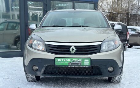 Renault Sandero I, 2012 год, 869 000 рублей, 2 фотография