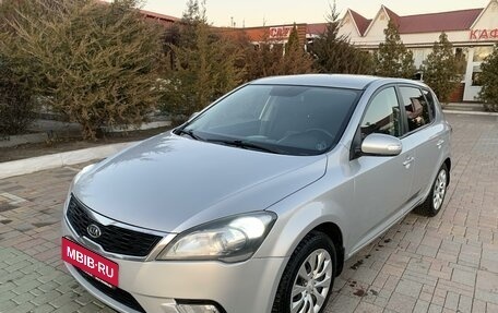 KIA cee'd I рестайлинг, 2011 год, 800 000 рублей, 1 фотография