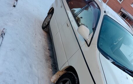 Toyota Ipsum II, 1999 год, 530 000 рублей, 2 фотография