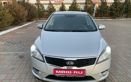 KIA cee'd I рестайлинг, 2011 год, 800 000 рублей, 2 фотография