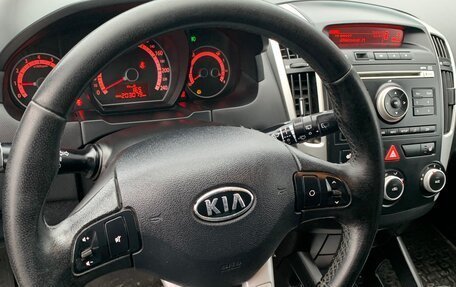 KIA cee'd I рестайлинг, 2011 год, 800 000 рублей, 11 фотография