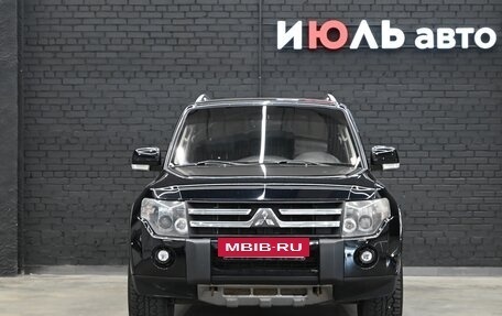 Mitsubishi Pajero IV, 2011 год, 1 950 000 рублей, 2 фотография