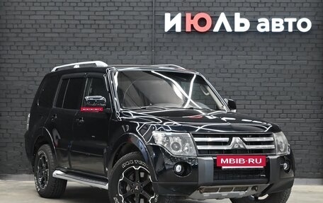 Mitsubishi Pajero IV, 2011 год, 1 950 000 рублей, 4 фотография