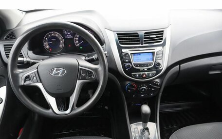 Hyundai Solaris II рестайлинг, 2011 год, 941 000 рублей, 7 фотография