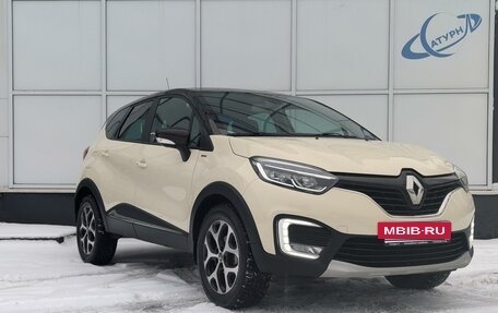 Renault Kaptur I рестайлинг, 2018 год, 1 600 000 рублей, 4 фотография