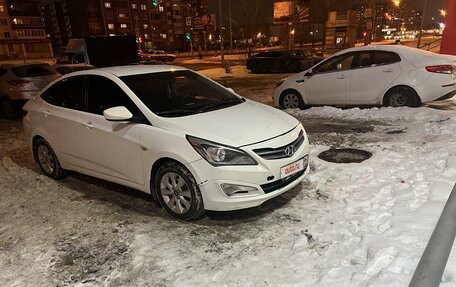 Hyundai Solaris II рестайлинг, 2016 год, 800 000 рублей, 4 фотография