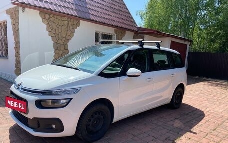 Citroen C4 Picasso II рестайлинг, 2017 год, 899 999 рублей, 14 фотография