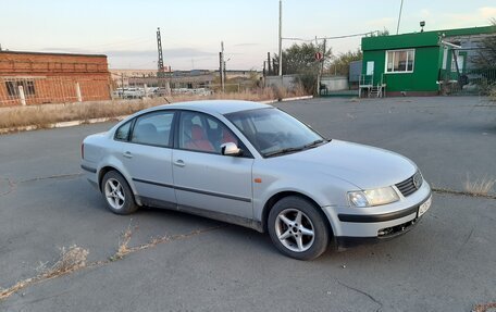 Volkswagen Passat B5+ рестайлинг, 1997 год, 300 000 рублей, 1 фотография