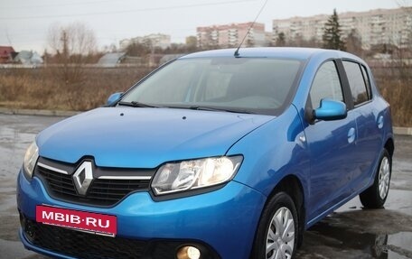 Renault Sandero II рестайлинг, 2016 год, 920 000 рублей, 10 фотография