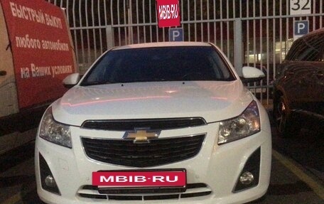 Chevrolet Cruze II, 2014 год, 900 000 рублей, 2 фотография