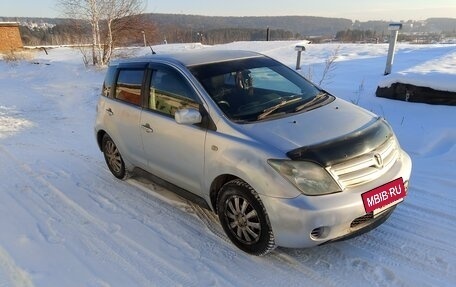 Toyota Ist II, 2002 год, 350 000 рублей, 14 фотография