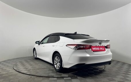 Toyota Camry, 2019 год, 2 359 000 рублей, 7 фотография