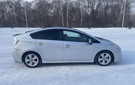 Toyota Prius, 2010 год, 1 050 000 рублей, 4 фотография