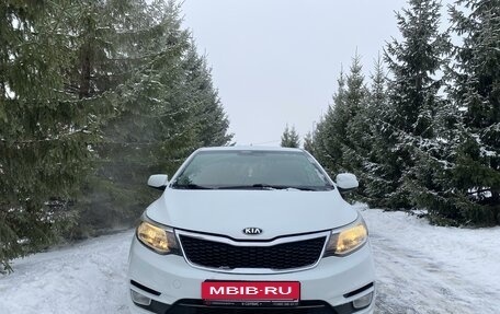 KIA Rio III рестайлинг, 2016 год, 1 090 000 рублей, 3 фотография