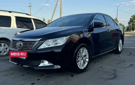 Toyota Camry, 2014 год, 1 750 000 рублей, 2 фотография