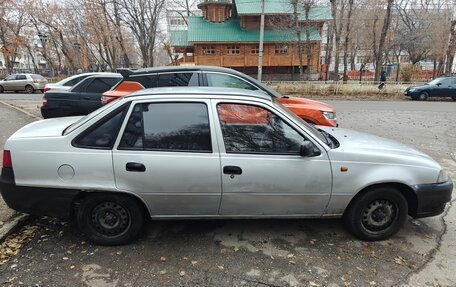 Daewoo Nexia I рестайлинг, 2010 год, 145 000 рублей, 4 фотография