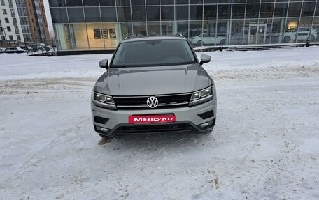 Volkswagen Tiguan II, 2018 год, 2 499 999 рублей, 2 фотография