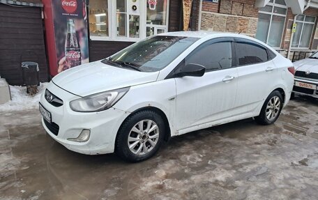 Hyundai Solaris II рестайлинг, 2013 год, 465 000 рублей, 3 фотография