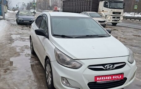 Hyundai Solaris II рестайлинг, 2013 год, 465 000 рублей, 2 фотография