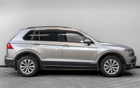 Volkswagen Tiguan II, 2020 год, 2 450 000 рублей, 4 фотография