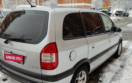 Opel Zafira A рестайлинг, 2005 год, 670 000 рублей, 5 фотография