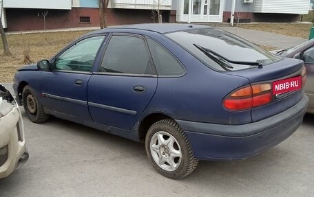 Renault Laguna II, 2000 год, 50 000 рублей, 3 фотография