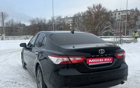 Toyota Camry, 2018 год, 2 220 000 рублей, 8 фотография